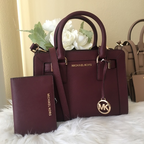 Last one✨Michael Kors small Dillion Satchel&wallet - Picture 2 of 8